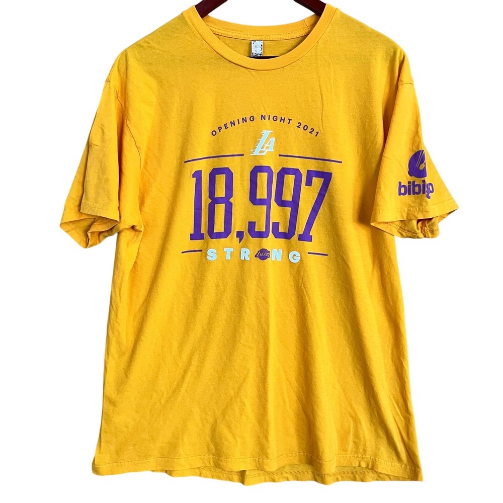 Los Angeles Lakers NBA Tshirt Adult XL Yellow Opening Night 2021 Basketball